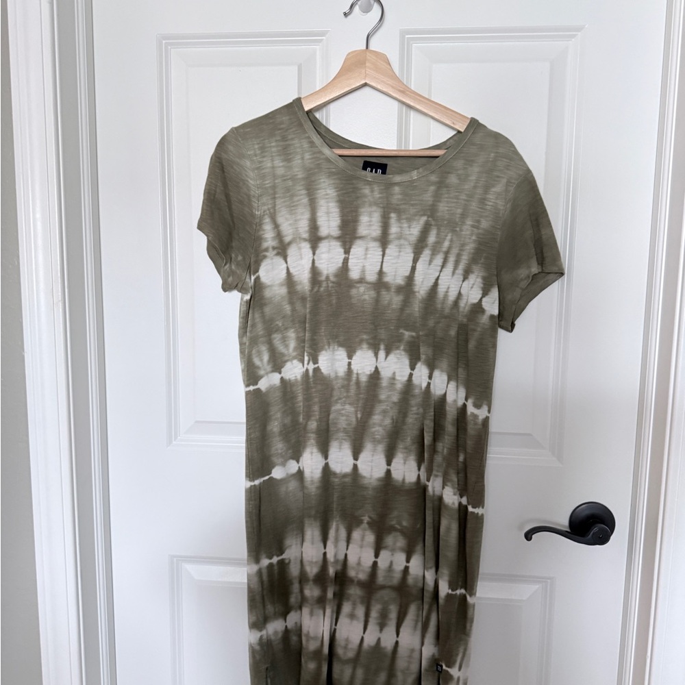 GAP Olive Tie-Dye Midi Dress